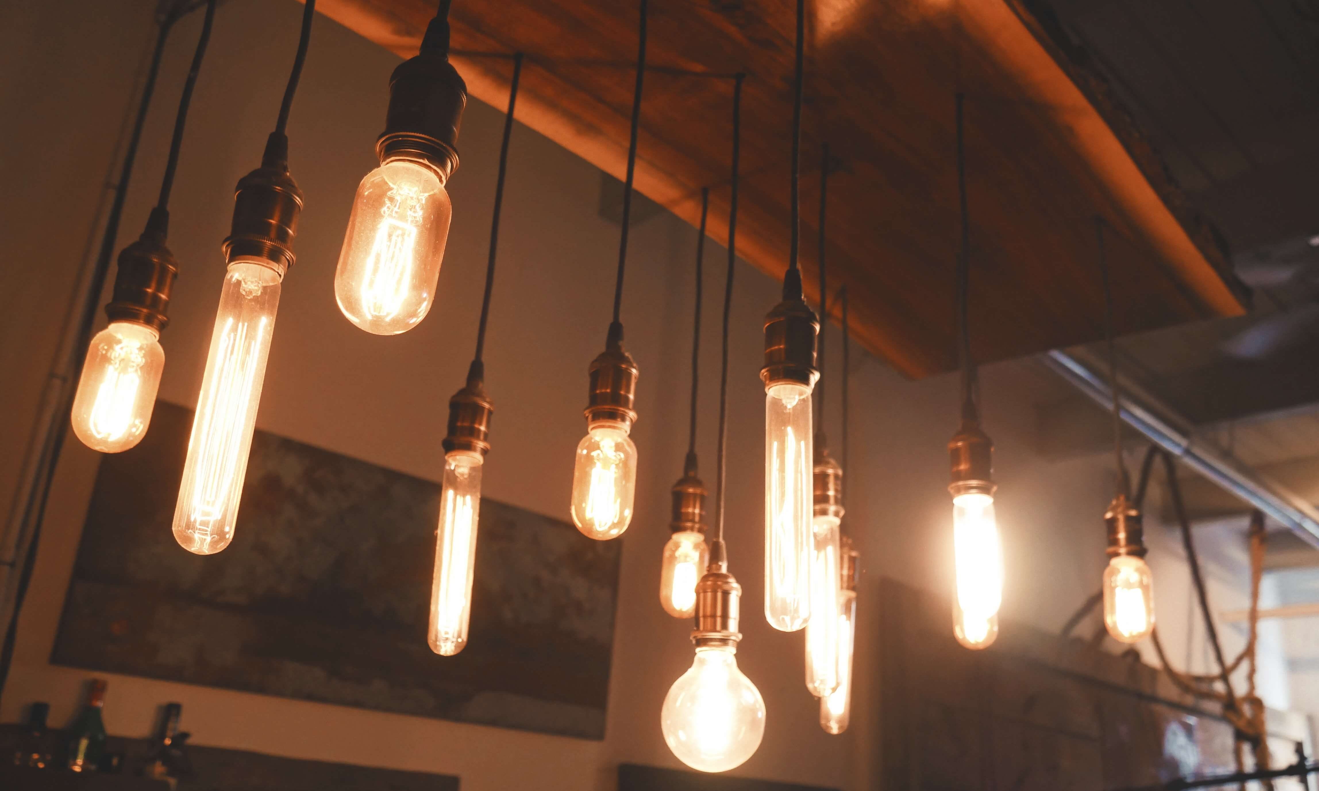 Lighting Design Trend: Carbon Filament (aka Bulbs)