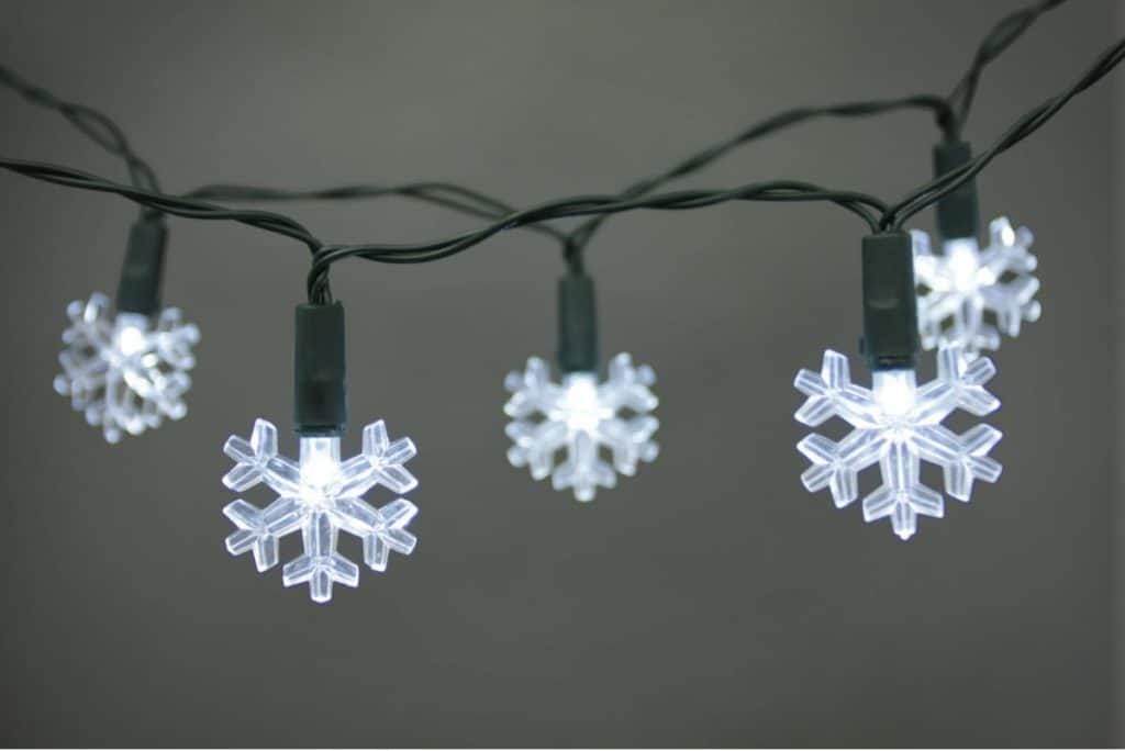 Battery Operated LED 20 X White Snowflake Light Set