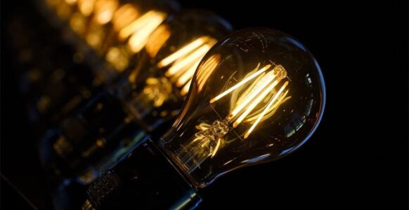 The Multiple Uses Of The Modern Electric Light – Why It Is A Groundbreaking Invention?